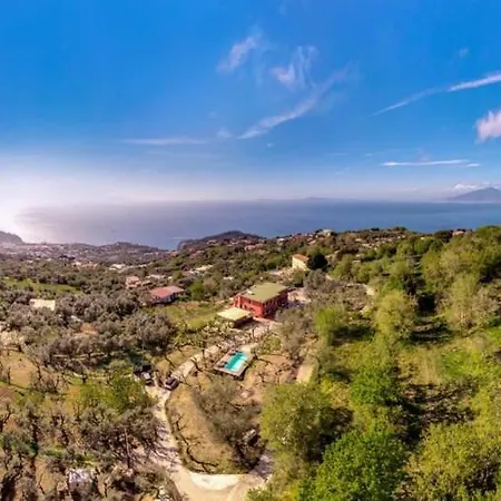Aprea Luxury Capri Views & Guest Services Massa Lubrense