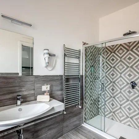 Aprea Luxury Capri Views & Guest Services