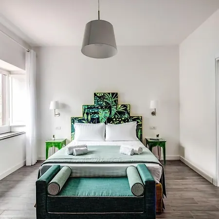 Aprea Luxury Capri Views & Guest Services Villa *