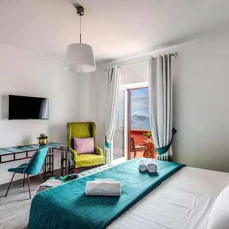 Aprea Luxury Capri Views & Guest Services Villa